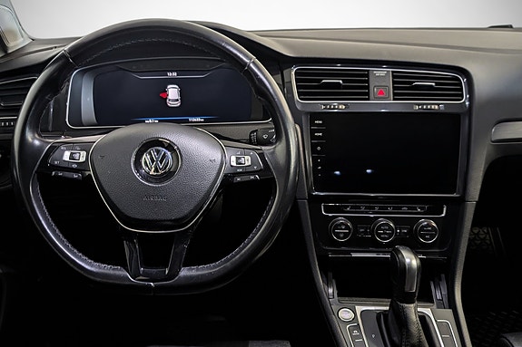Volkswagen Golf 14 of 24