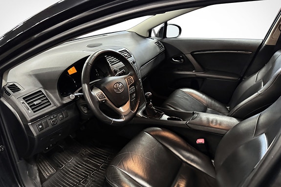 Toyota Avensis 7 of 15