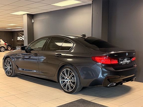 BMW 530e 4 of 28