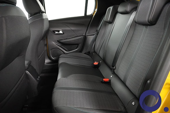 Peugeot e-208 23 of 27