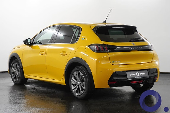 Peugeot e-208 6 of 27