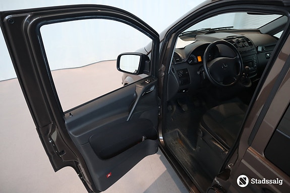 Mercedes-Benz Vito 113 9 of 10