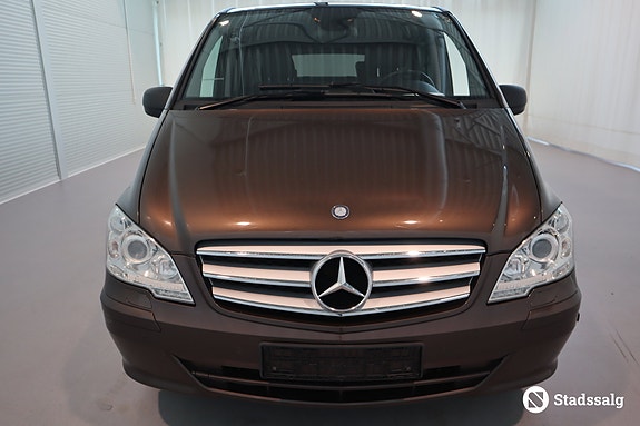 Mercedes-Benz Vito 113 2 of 10