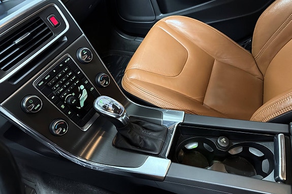 Volvo V60 19 of 23