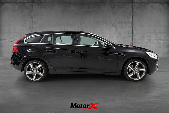 Volvo V60 4 of 23