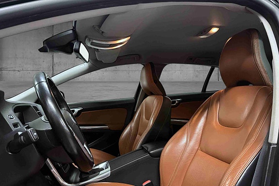 Volvo V60 10 of 23
