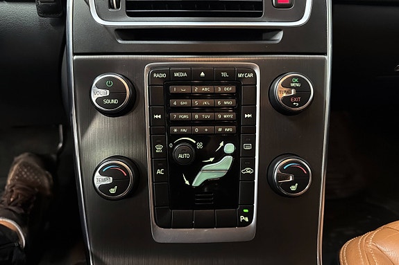 Volvo V60 17 of 23
