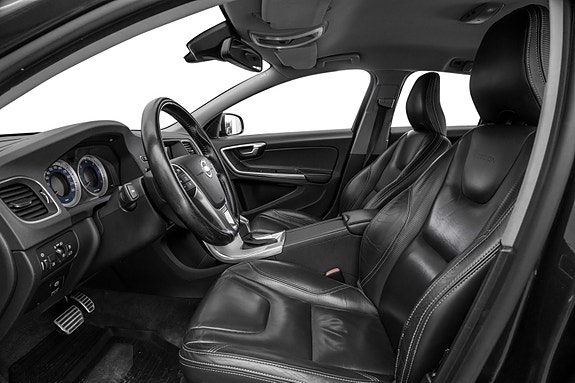 Volvo V60 10 of 24