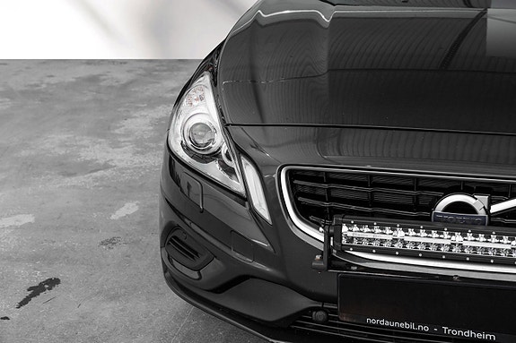 Volvo V60 4 of 24