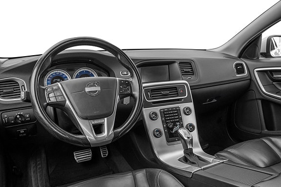 Volvo V60 22 of 24