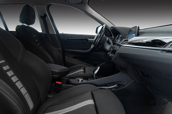 BMW X1 20 of 22