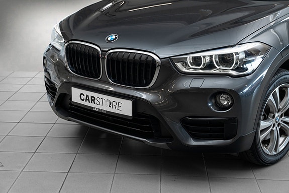 BMW X1 2 of 22