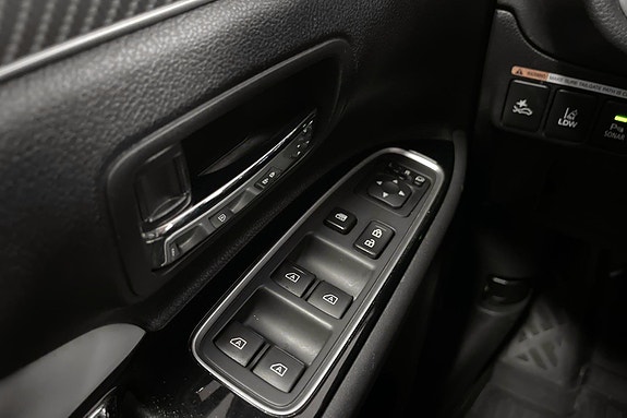 Mitsubishi Outlander 16 of 23