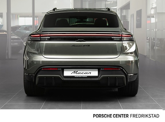 Porsche Macan 5 of 30