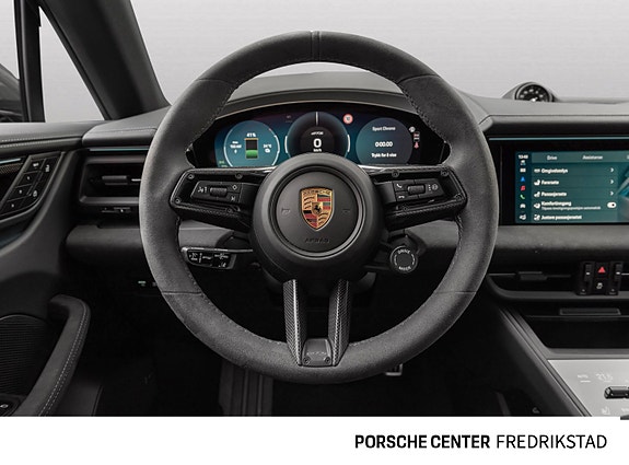 Porsche Macan 26 of 30