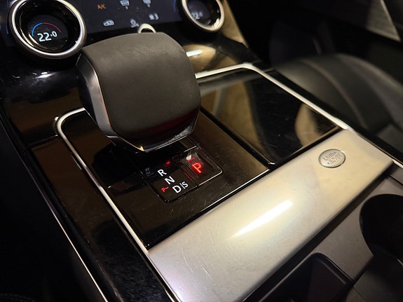 Land Rover Range Rover Velar 26 of 30