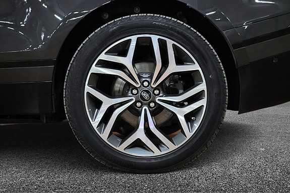 Land Rover Range Rover Velar 9 of 30