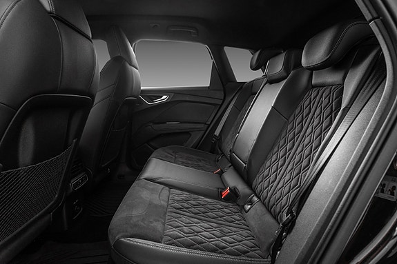 Audi Q4 e-tron 15 of 28
