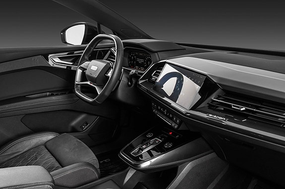 Audi Q4 e-tron 28 of 28