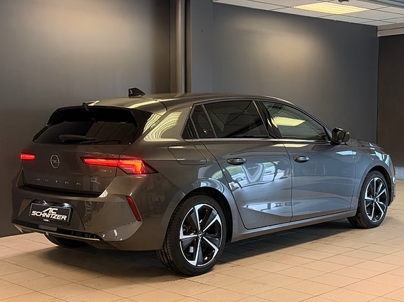 Opel Astra 2 of 22