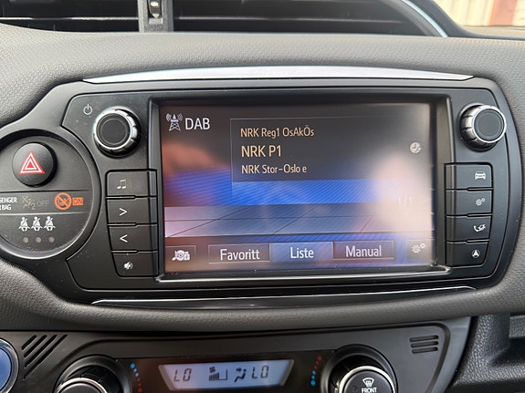 Toyota Yaris 14 of 29