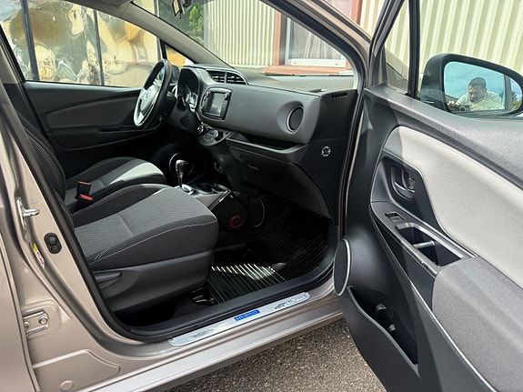 Toyota Yaris 28 of 29