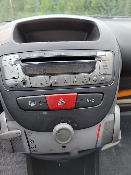 Toyota Aygo 7 of 8