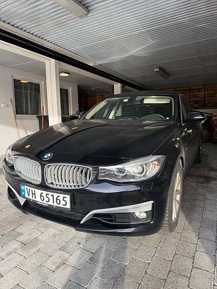 BMW 320i 6 of 15