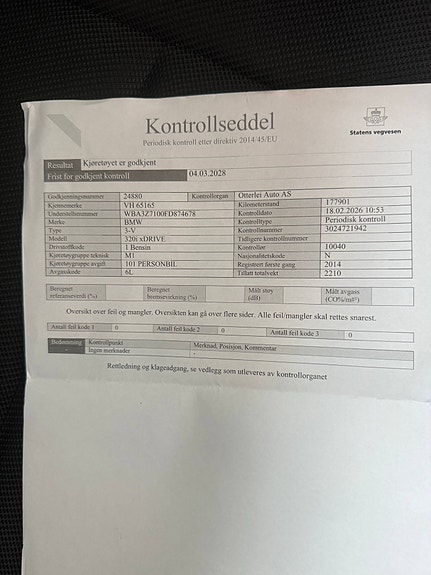 BMW 320i 15 of 15