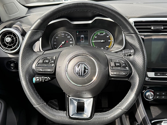 MG ZS EV 13 of 27