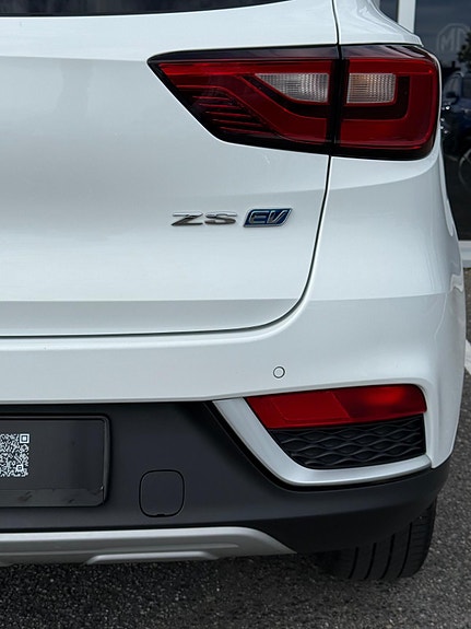 MG ZS EV 10 of 27