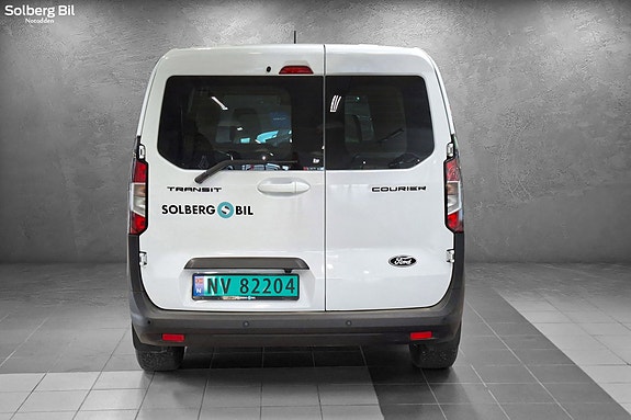 Ford Transit Courier 5 of 21