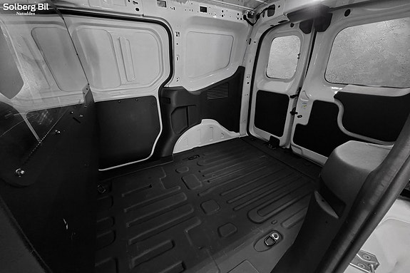 Ford Transit Courier 8 of 21