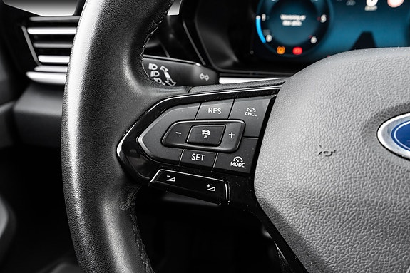 Ford Transit Connect 12 of 27