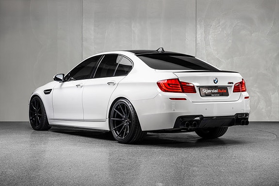 BMW M5 7 of 30