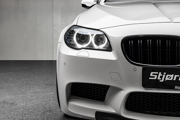 BMW M5 17 of 30
