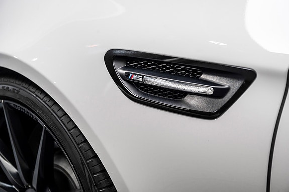 BMW M5 6 of 30