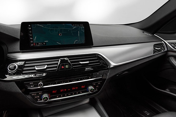 BMW 530e 11 of 30