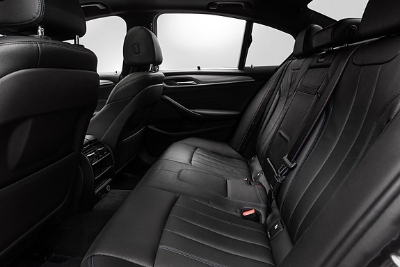 BMW 530e 14 of 30