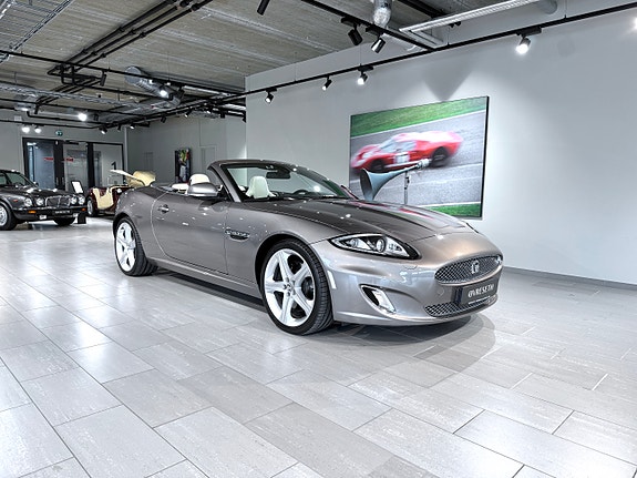 Jaguar XK 7 of 24