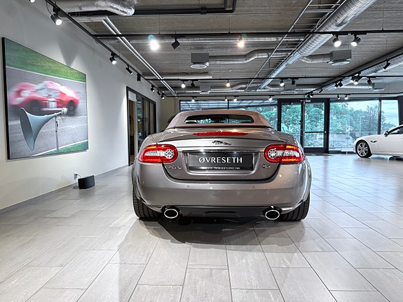Jaguar XK 4 of 24