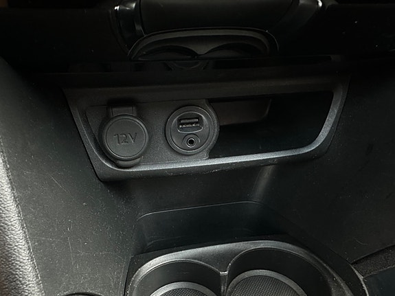 Peugeot 208 27 of 30
