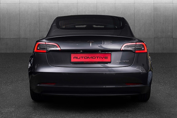 Tesla Model 3 5 of 27