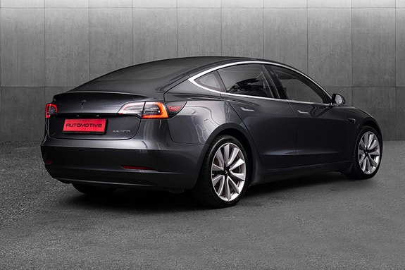 Tesla Model 3 7 of 27