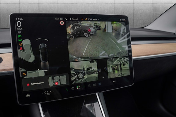 Tesla Model 3 12 of 27