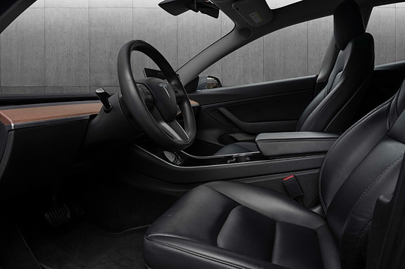 Tesla Model 3 19 of 27