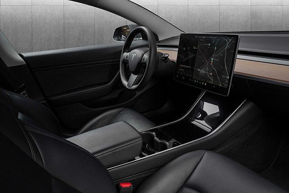 Tesla Model 3 26 of 27