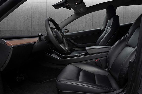 Tesla Model 3 18 of 27