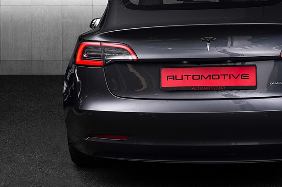 Tesla Model 3 6 of 27