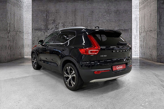 Volvo XC40 4 of 15